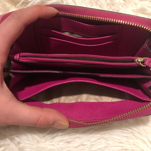 michael kors hot pink wallet - Picture 2 of 8